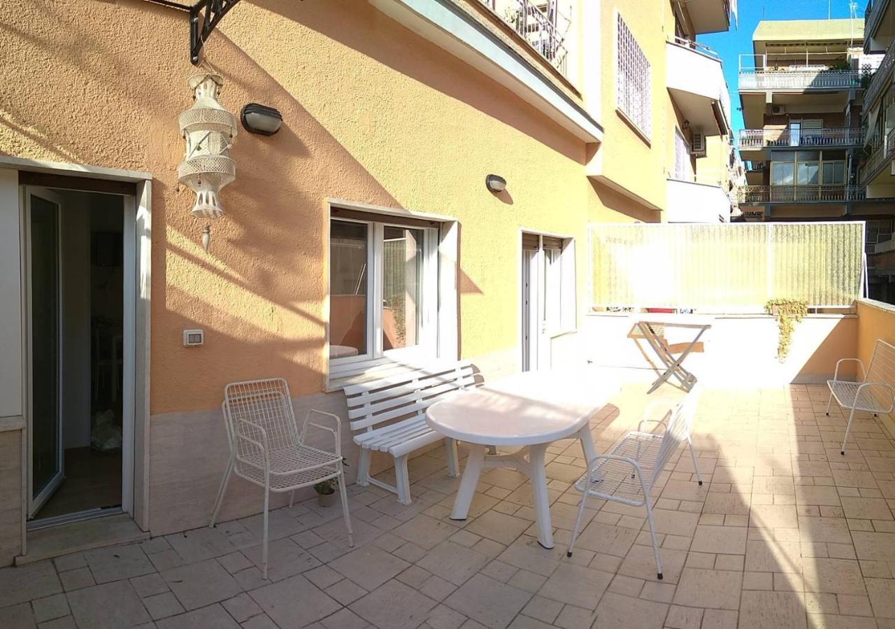 Apartamento Indipendente Metro A Roma